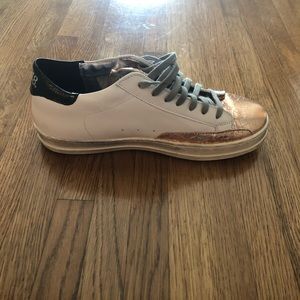 P448. Size 40 (size 10)  copper toe sneaker